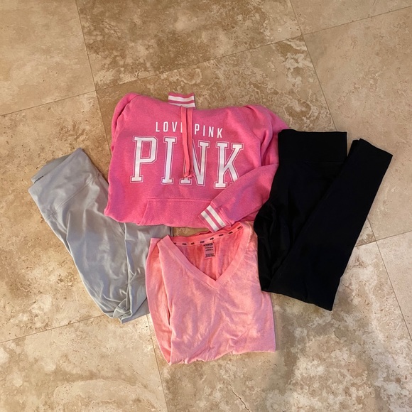 SOLD VS PINK S Bundle 4 Items - Picture 2 of 2